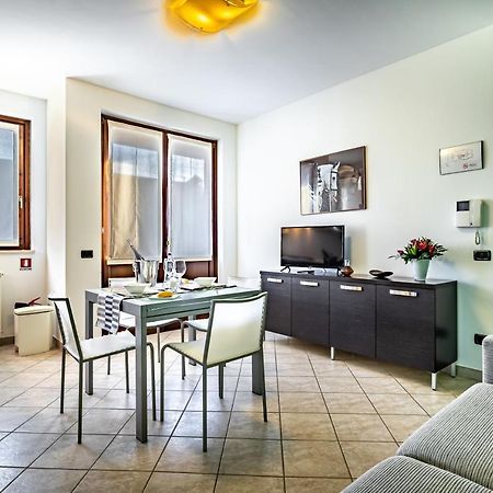Casa Vacanze Arianna Rosia Exteriör bild