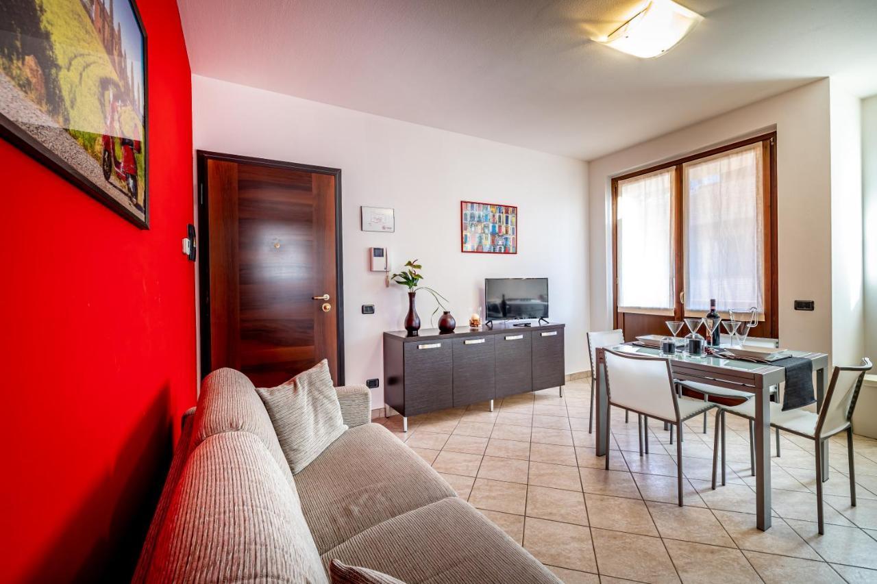 Casa Vacanze Arianna Rosia Exteriör bild